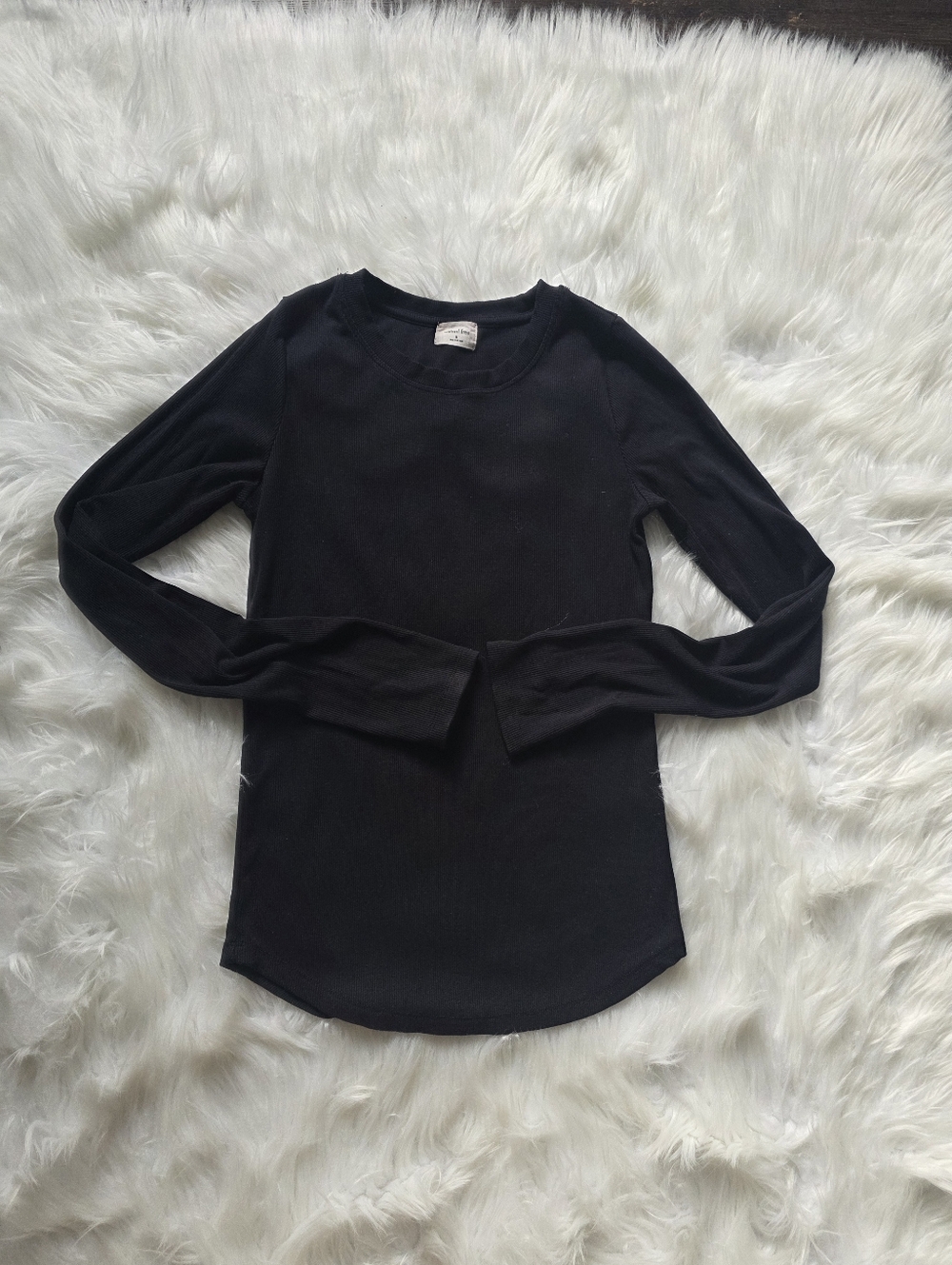 Wilfred Black Long Sleeve Crewneck Top - Slim Fit